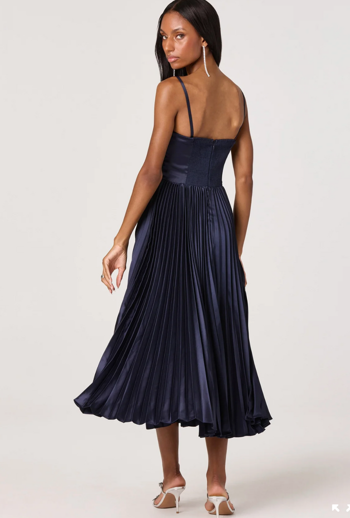 ASTR-Ascella Sweetheart Pleated Midi Dress (Navy)