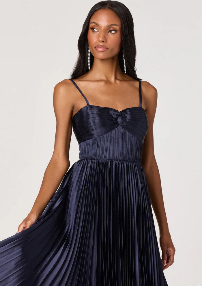 ASTR-Ascella Sweetheart Pleated Midi Dress (Navy)