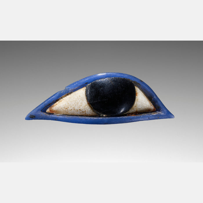 Inlay in the Form of an Eye