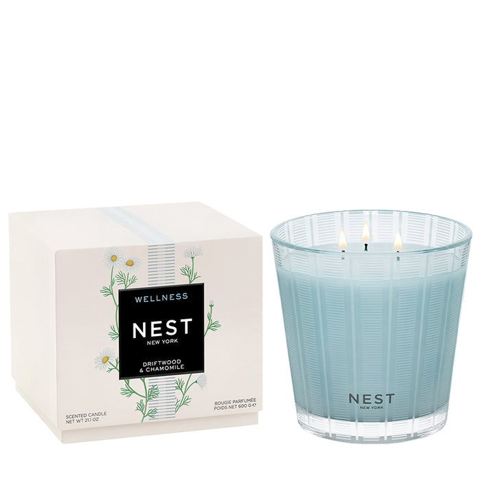 nest-driftwood-and-chamomile-candle-3wick